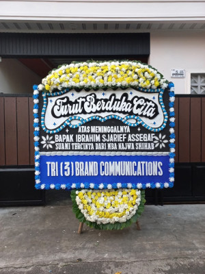Papan Bunga Duka di Monjok